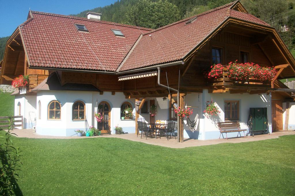 Gaestehaus Lassnig Ebene Reichenau Exterior photo